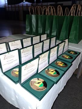 ZAKLJUČEK ŠOLSKEGA LETA IN PODELITEV ŽUPANOVIH PRIZNANJ OSNOVNOŠOLCEM 2022/23