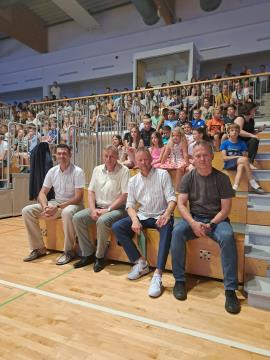 ZAKLJUČEK ŠOLSKEGA LETA IN PODELITEV ŽUPANOVIH PRIZNANJ OSNOVNOŠOLCEM 2022/23