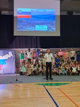 ZAKLJUČEK ŠOLSKEGA LETA IN PODELITEV ŽUPANOVIH PRIZNANJ OSNOVNOŠOLCEM 2022/23