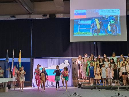 ZAKLJUČEK ŠOLSKEGA LETA IN PODELITEV ŽUPANOVIH PRIZNANJ OSNOVNOŠOLCEM 2022/23