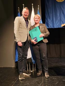 Župan Primož Cimerman in Gabrijela Marguč - prejemnicapriznanja Civilne zaščite Slovenije