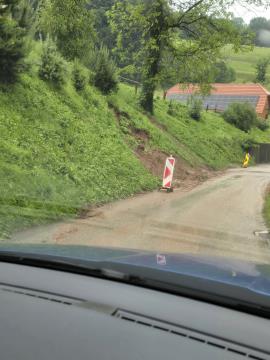 POPLAVE V OBČINI ŠKOFLJICA IN SANACIJA ŠKODE