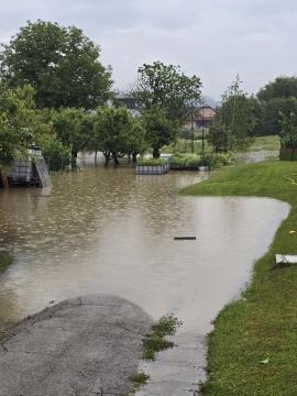 POPLAVE V OBČINI ŠKOFLJICA IN SANACIJA ŠKODE