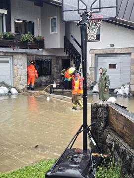 POPLAVE V OBČINI ŠKOFLJICA IN SANACIJA ŠKODE
