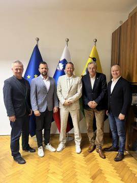 Župan in podžupani naše občine v družbi novega v.d. direktorja Zavoda Škofljica