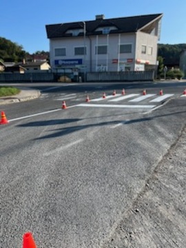 BARVANJE TALNIH OZNAČB NA CESTAH 