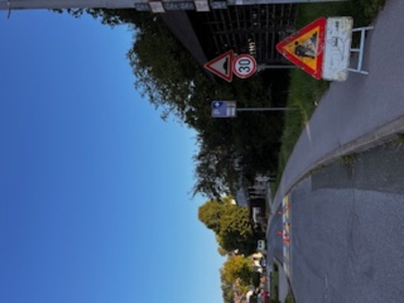 BARVANJE TALNIH OZNAČB NA CESTAH 