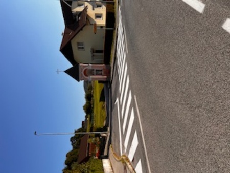 BARVANJE TALNIH OZNAČB NA CESTAH 