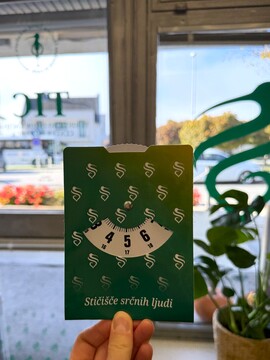BREZPLAČNE PARKIRNE URE NA VOLJO V TIC ŠKOFLJICA